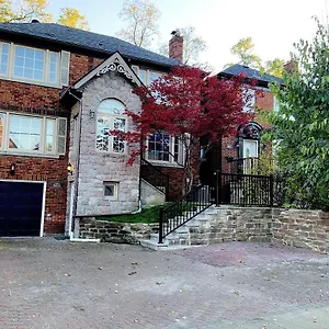 Guest house The Leaside Garden